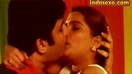 Indian mature woman sex young guy