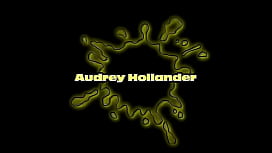 Audrey hollander pissing