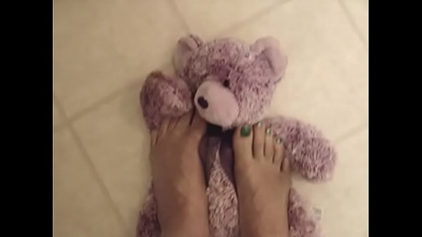 Mature feet fetish porn