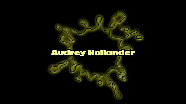 Audrey hollander pissing